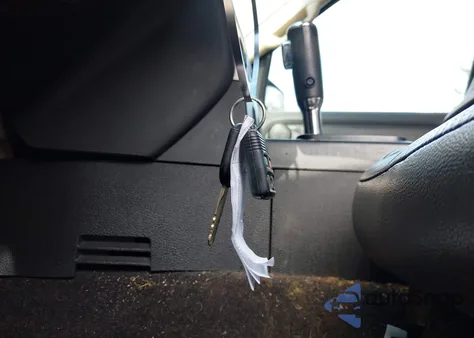 2006 Mercury Mountaineer Convenience из США, поврежденный, VIN 4M2EU46EX6UJ09016